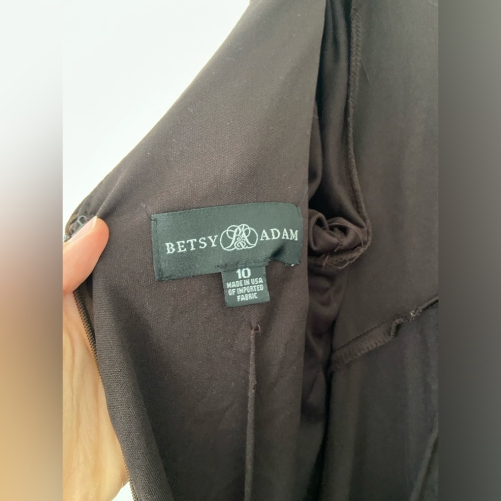 Betsy & Adam Miriam Long Knit Jersey Draped Gown in brown size 10 - Picture 4 of 6